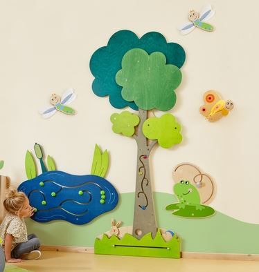 HABA Pro Freddie the Frog Wall Decor