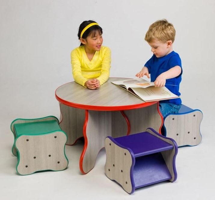 Playscapes Wavy Legs Table & 4 Stools Set